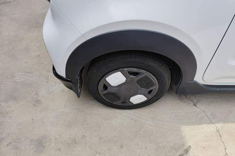 Used Geely Galaxy Panda 2025 210km Panda Kart Right Rear Wheel Hub