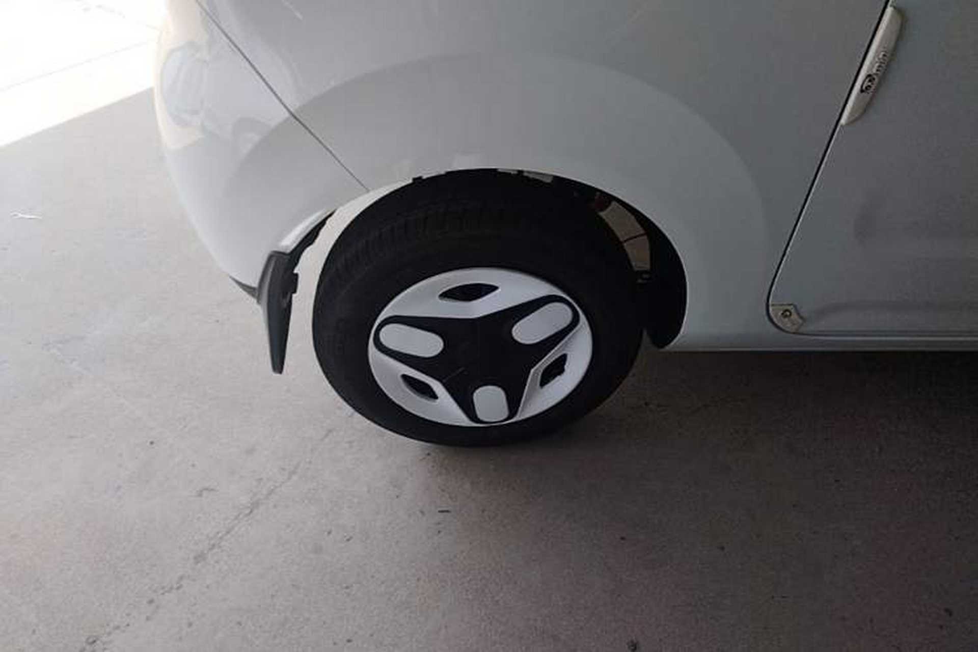 Used Geely Galaxy Panda 2025 210 km – Yuanqi Bear Right Rear Wheel Hub