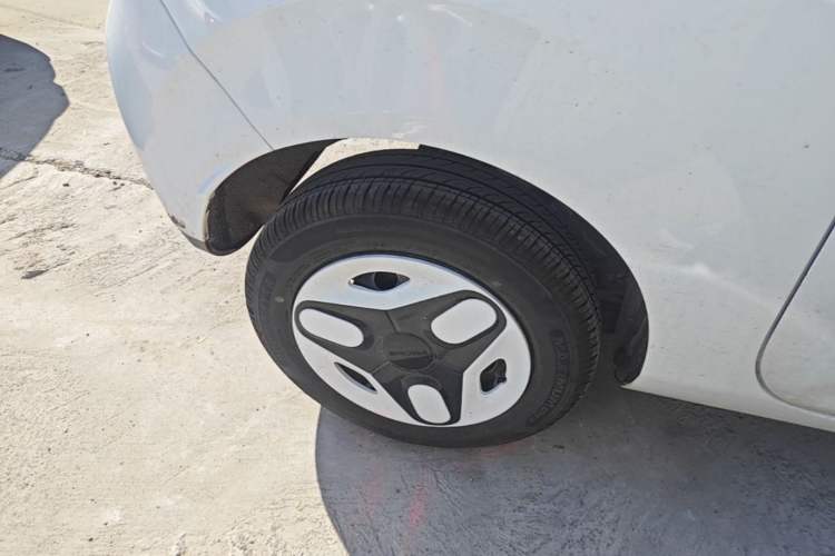 Used Geely Galaxy Panda 2025 210 km – Yuanqi Bear Right Rear Wheel Hub