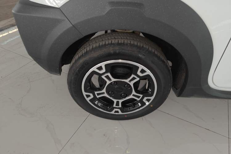 Used Geely Galaxy Panda 2025 210km Panda Rider Right Rear Wheel Hub