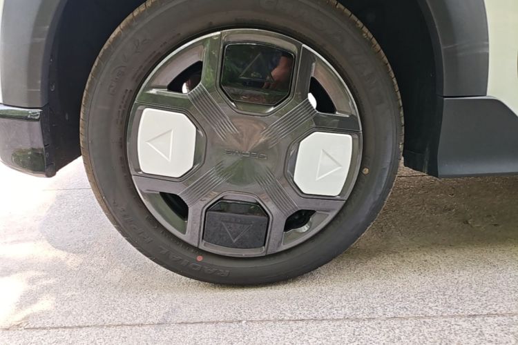 Used Geely Galaxy Panda 2025 210km Panda Kart Right Rear Wheel Hub