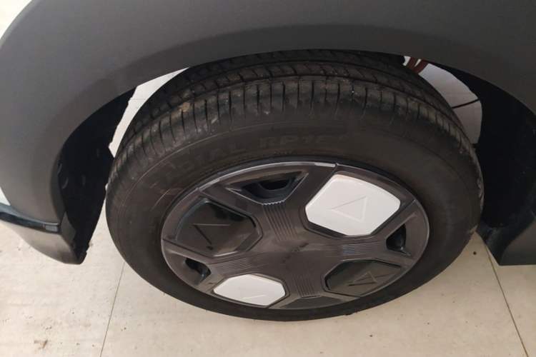Used Geely Galaxy Panda 2025 210km Panda Kart Right Rear Wheel Hub