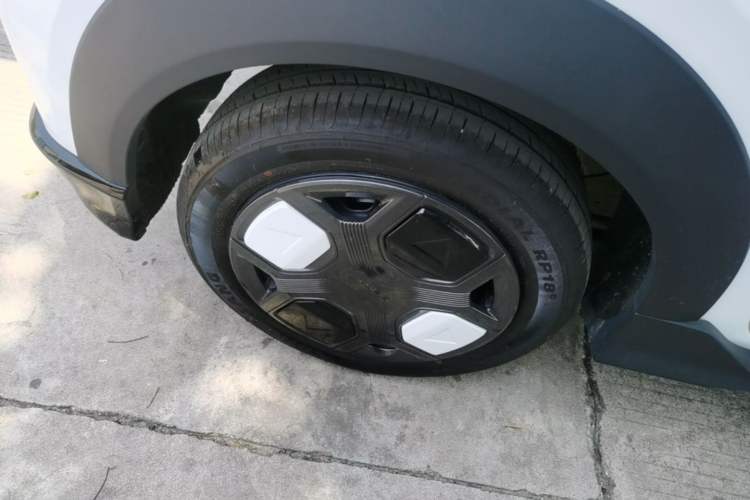 Used Geely Galaxy Panda 2025 210km Panda Kart Right Rear Wheel Hub