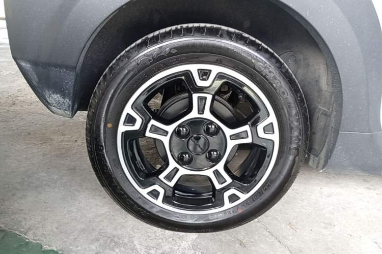 Used Geely Galaxy Panda 2025 210km Panda Rider Right Rear Wheel Hub