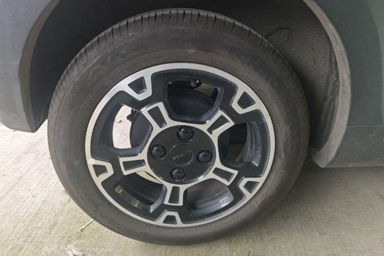 Used Geely Galaxy Panda 2025 210km Panda Rider Right Rear Wheel Hub