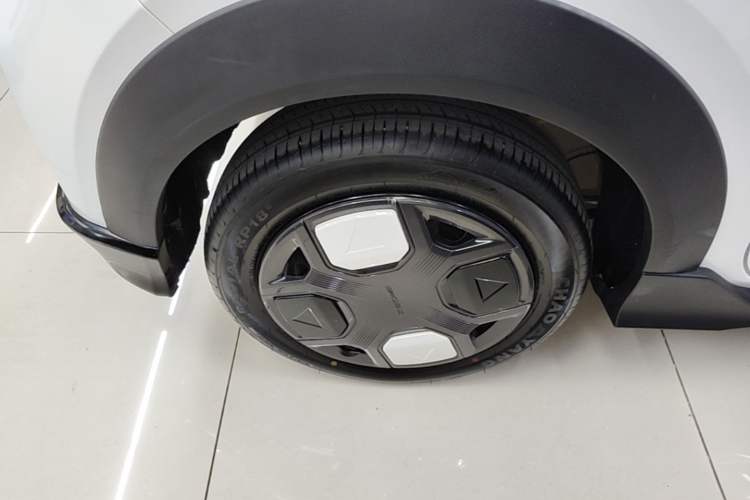 Used Geely Galaxy Panda 2025 210km Panda Kart Right Rear Wheel Hub