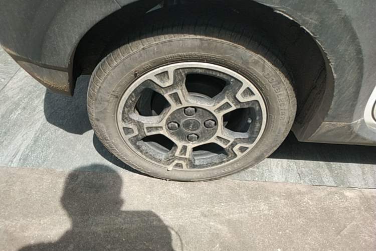 Used Geely Galaxy Panda 2025 210km Panda Rider Right Rear Wheel Hub