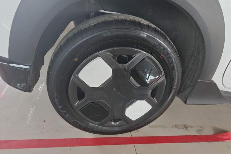 Used Geely Galaxy Panda 2025 210km Panda Kart Right Rear Wheel Hub