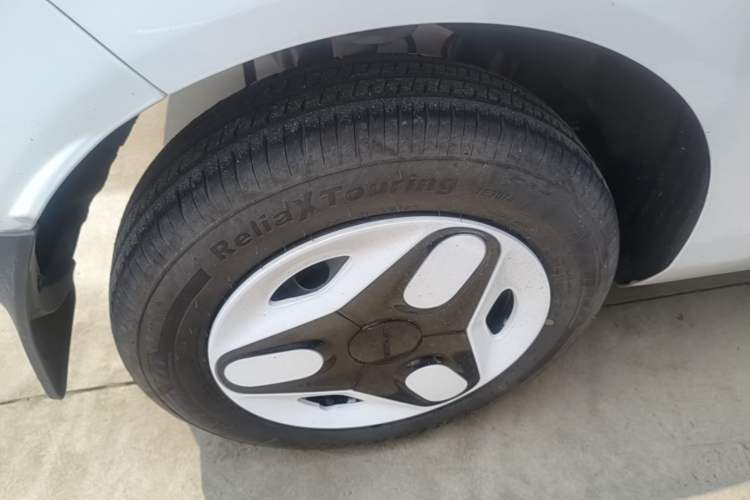 Used Geely Galaxy Panda 2025 210 km – Yuanqi Bear Right Rear Wheel Hub