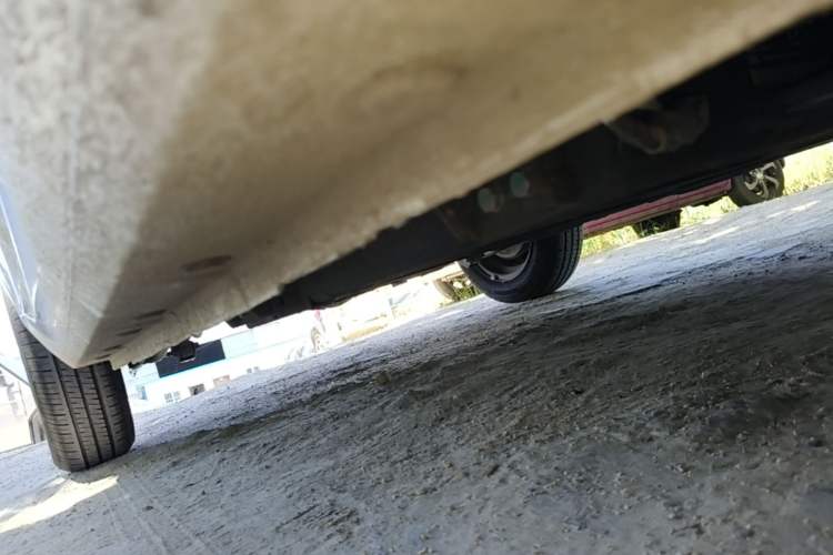 Used Geely Galaxy Panda 2025 210 km – Yuanqi Bear Right Side Sill