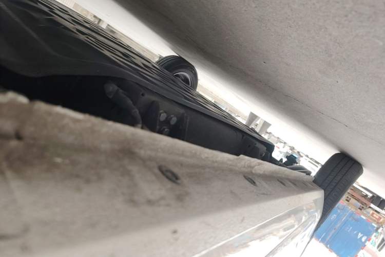 Used Geely Galaxy Panda 2025 210 km – Yuanqi Bear Right Side Sill