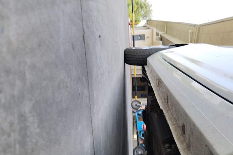 Used Geely Galaxy Panda 2025 210 km – Yuanqi Bear Right Side Sill