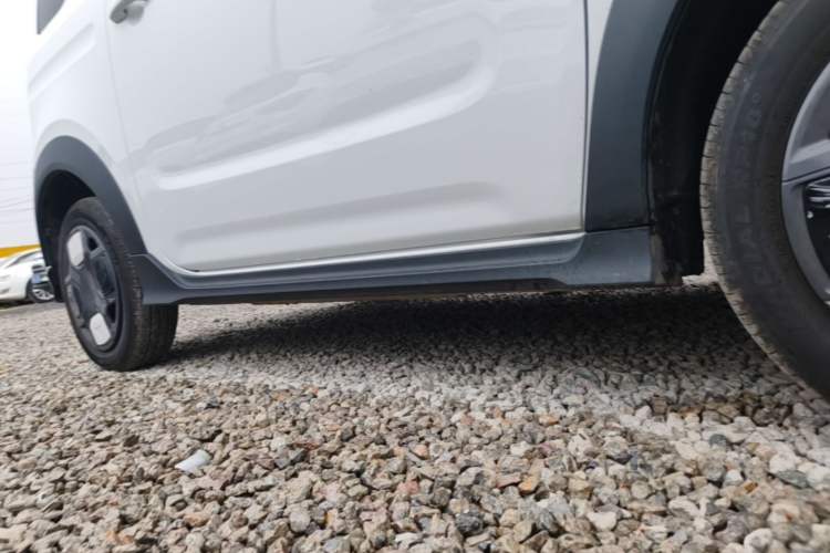 Used Geely Galaxy Panda 2025 210km Panda Kart Right Side Sill