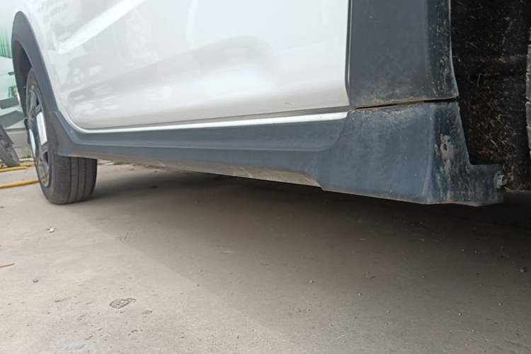 Used Geely Galaxy Panda 2025 210km Panda Kart Right Side Sill