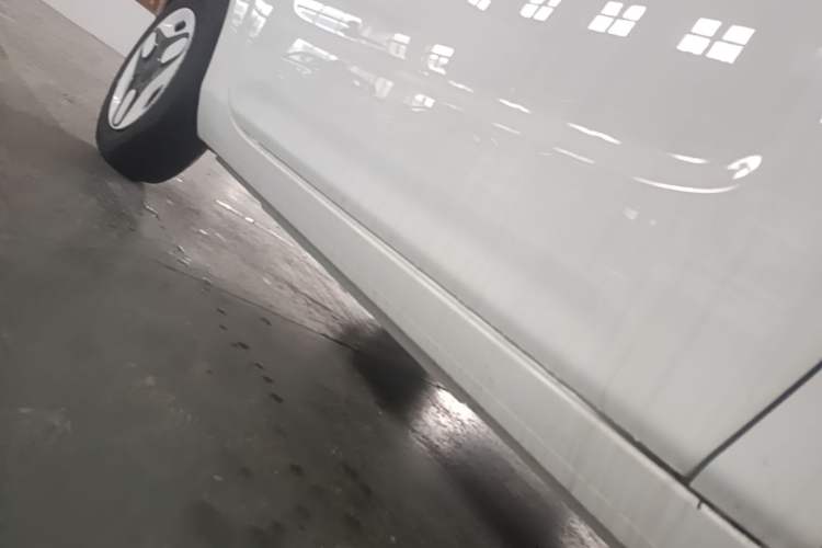 Used Geely Galaxy Panda 2025 210 km – Yuanqi Bear Right Side Sill