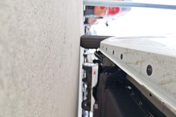Used Geely Galaxy Panda 2025 210 km – Yuanqi Bear Right Side Sill