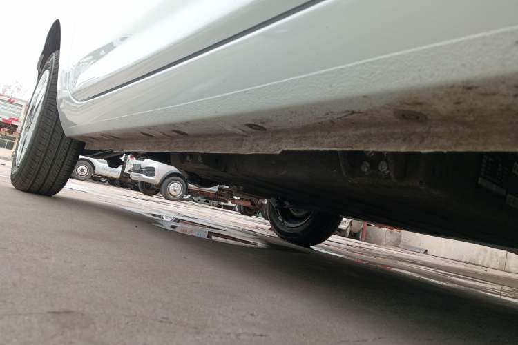 Used Geely Galaxy Panda 2025 210 km – Yuanqi Bear Right Side Sill