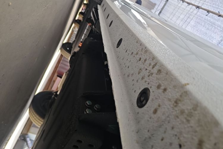 Used Geely Galaxy Panda 2025 210 km – Yuanqi Bear Right Side Sill