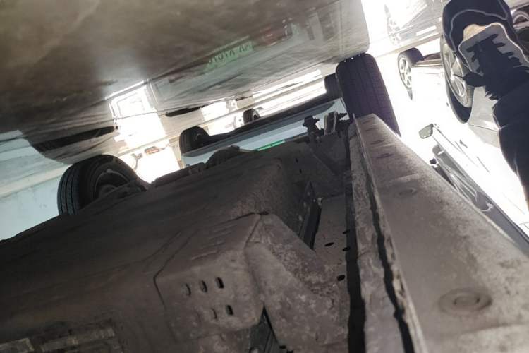 Used Geely Galaxy Panda 2025 210 km – Yuanqi Bear Right Side Sill
