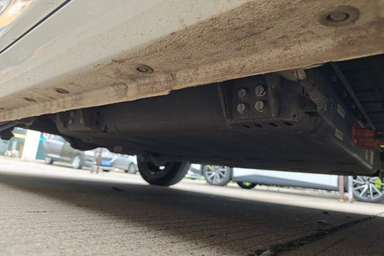 Used Geely Galaxy Panda 2025 210 km – Yuanqi Bear Right Side Sill