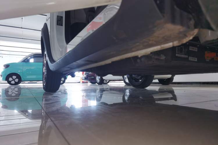 Used Geely Galaxy Panda 2025 210km Panda Rider Right Side Sill