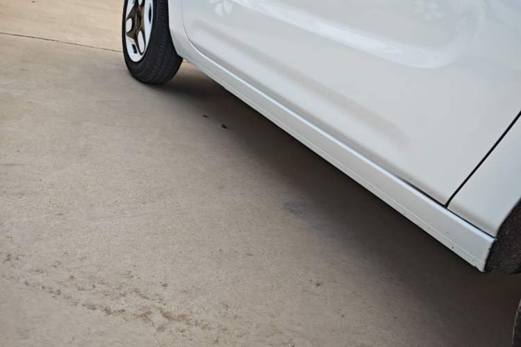 Used Geely Galaxy Panda 2025 210 km – Yuanqi Bear Right Side Sill
