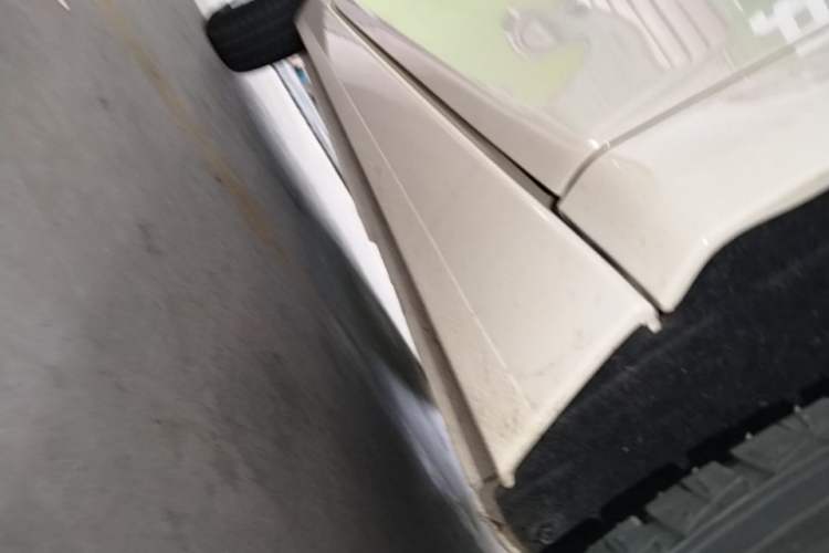Used Geely Galaxy Panda 2025 210 km – Yuanqi Bear Right Side Sill