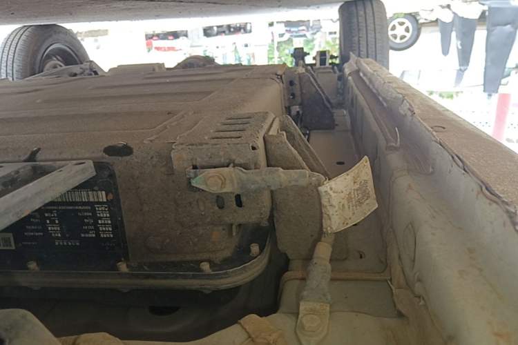 Used Geely Galaxy Panda 2025 210 km – Yuanqi Bear Right Side Sill