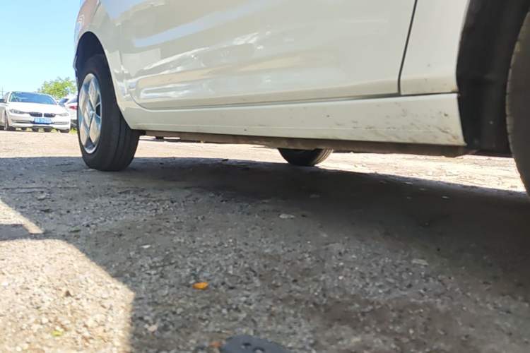 Used Geely Galaxy Panda 2025 210 km – Yuanqi Bear Right Side Sill