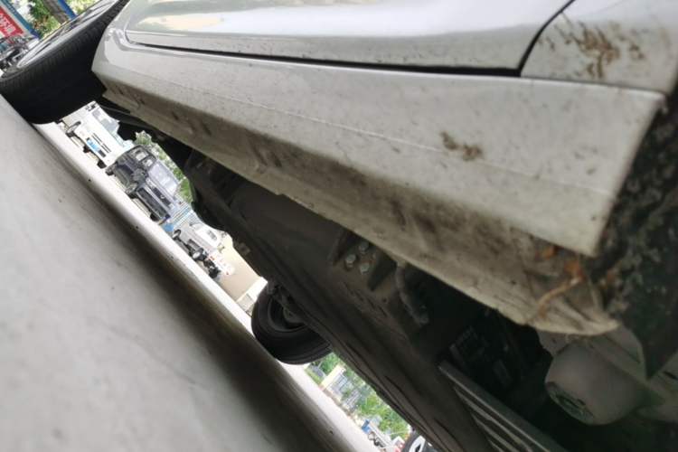 Used Geely Galaxy Panda 2025 210 km – Yuanqi Bear Right Side Sill