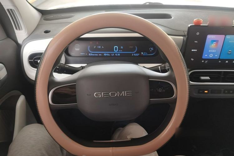 Used Geely Galaxy Panda 2025 210 km – Yuanqi Bear Steering Wheel