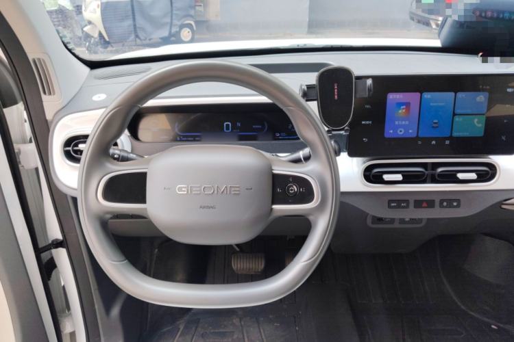 Used Geely Galaxy Panda 2025 210 km – Yuanqi Bear Steering Wheel