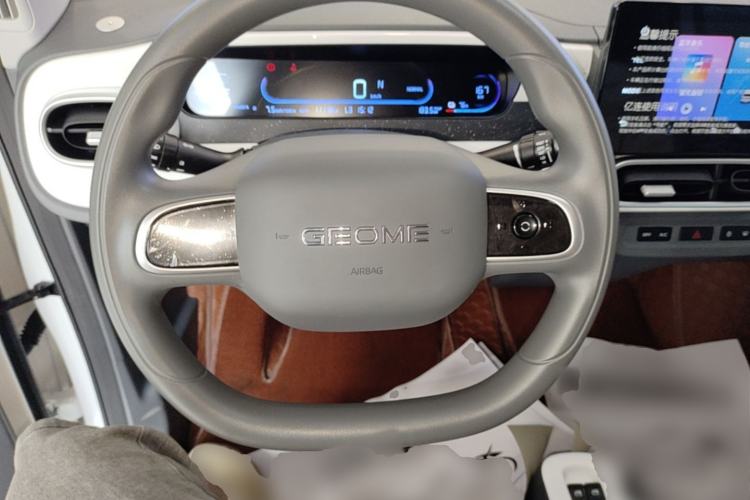 Used Geely Galaxy Panda 2025 210 km – Yuanqi Bear Steering Wheel