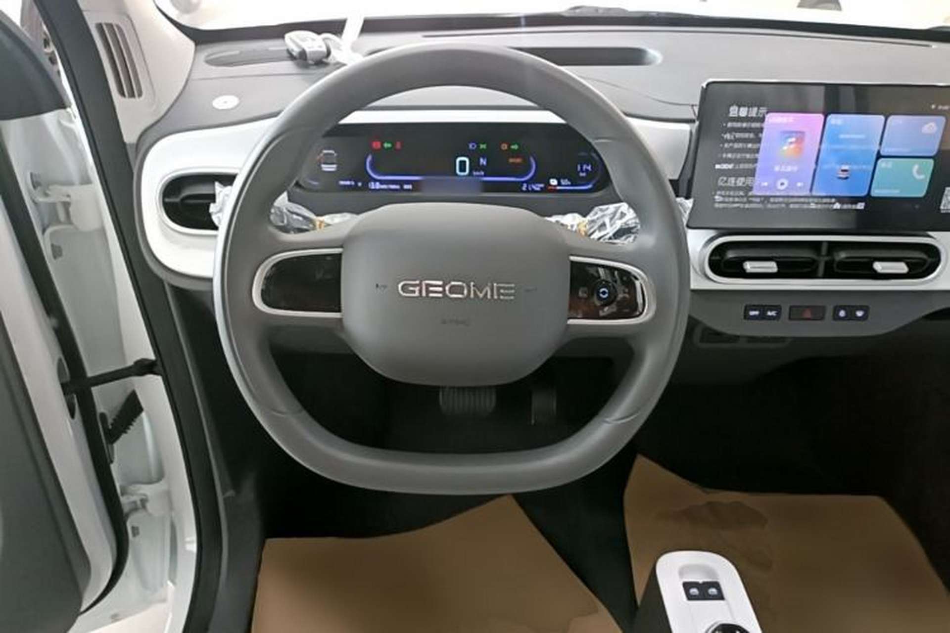 Used Geely Galaxy Panda 2025 210 km – Yuanqi Bear Steering Wheel
