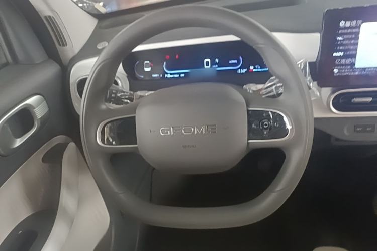 Used Geely Galaxy Panda 2025 210 km – Yuanqi Bear Steering Wheel