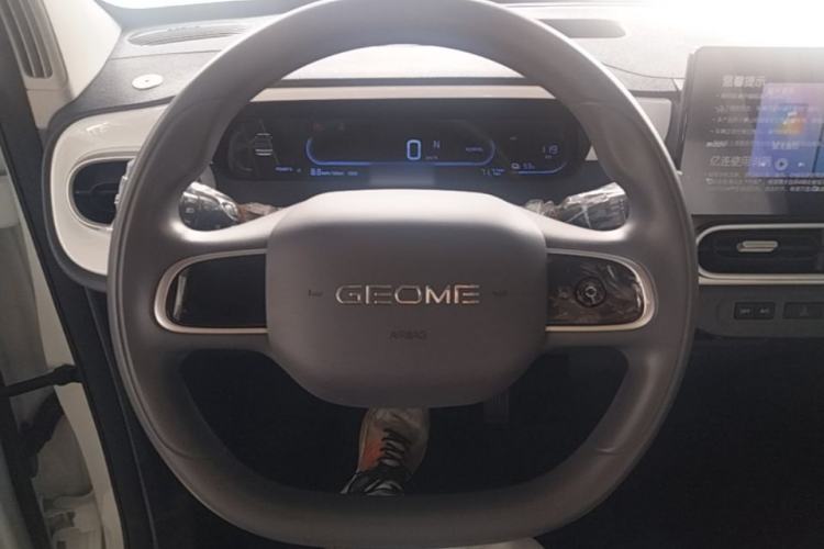 Used Geely Galaxy Panda 2025 210 km – Yuanqi Bear Steering Wheel