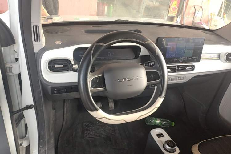 Used Geely Galaxy Panda 2025 210 km – Yuanqi Bear Steering Wheel