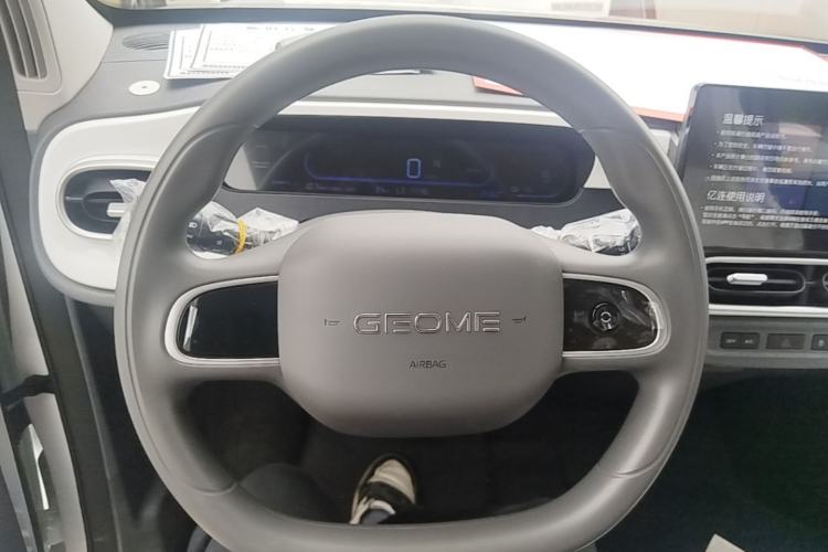 Used Geely Galaxy Panda 2025 210 km – Yuanqi Bear Steering Wheel