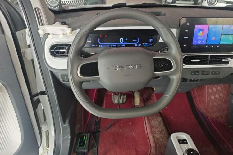 Used Geely Galaxy Panda 2025 210km Panda Kart Steering Wheel