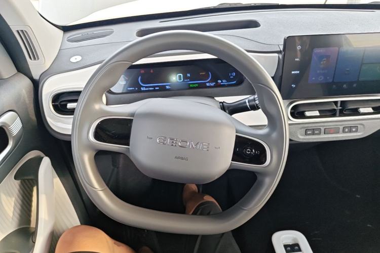Used Geely Galaxy Panda 2025 210 km – Yuanqi Bear Steering Wheel