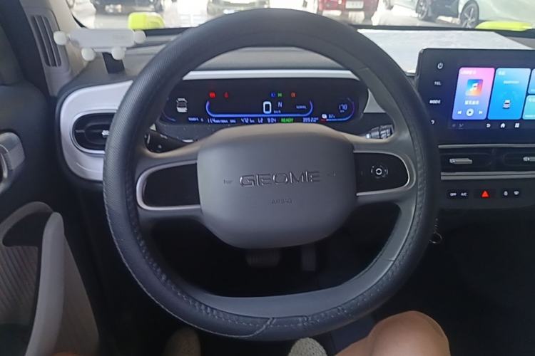 Used Geely Galaxy Panda 2025 210km Panda Rider Steering Wheel