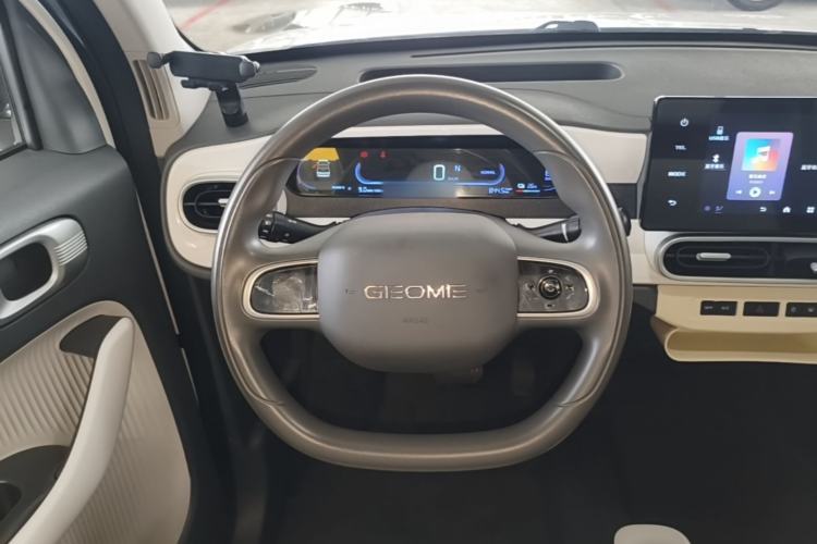 Used Geely Galaxy Panda 2025 210 km – Yuanqi Bear Steering Wheel