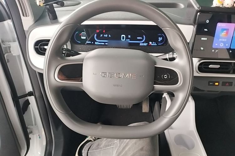 Used Geely Galaxy Panda 2025 210km Panda Rider Steering Wheel