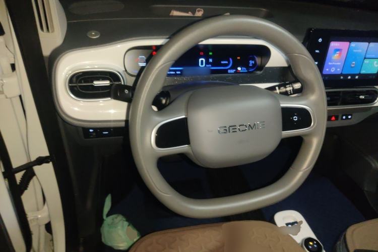 Used Geely Galaxy Panda 2025 210km Panda Rider Steering Wheel