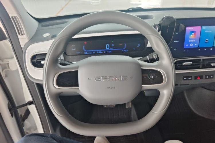 Used Geely Galaxy Panda 2025 210 km – Yuanqi Bear Steering Wheel