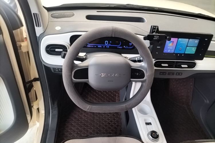 Used Geely Galaxy Panda 2025 210 km – Yuanqi Bear Steering Wheel