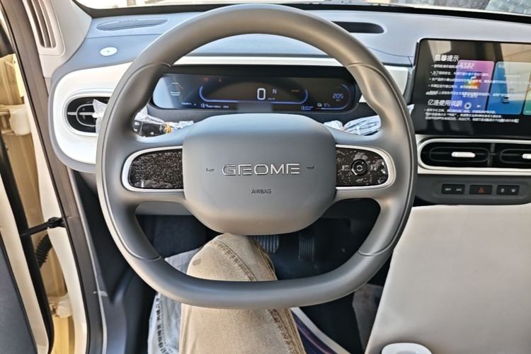 Used Geely Galaxy Panda 2025 210 km – Yuanqi Bear Steering Wheel