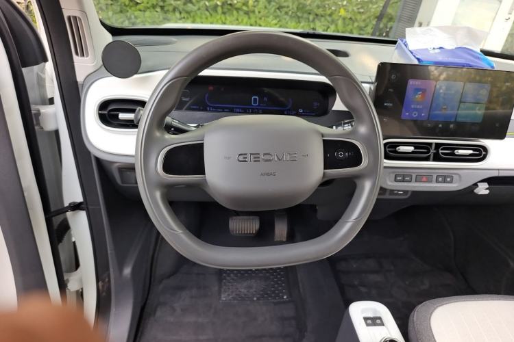 Used Geely Galaxy Panda 2025 210 km – Yuanqi Bear Steering Wheel