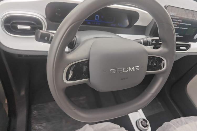 Used Geely Galaxy Panda 2025 210km Panda Rider Steering Wheel