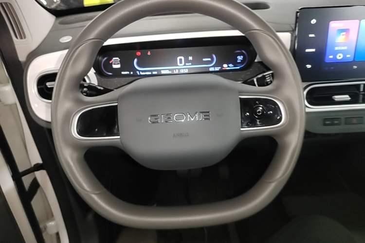 Used Geely Galaxy Panda 2025 210km Panda Rider Steering Wheel